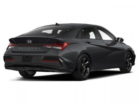 New 2026 Hyundai Elantra SEL Sport FWD image 2