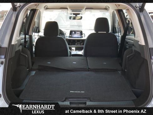 Used 2026 Nissan Rogue SV FWD image 31
