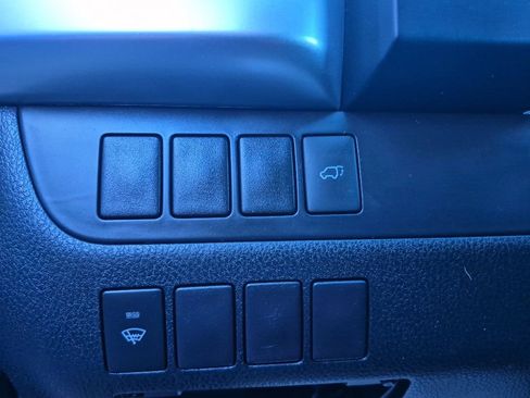 Used 2016 Toyota Highlander XLE AWD/4WD image 18