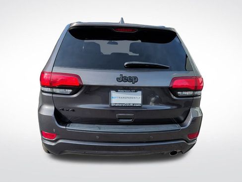 Certified 2021 Jeep Grand Cherokee Laredo X image 4