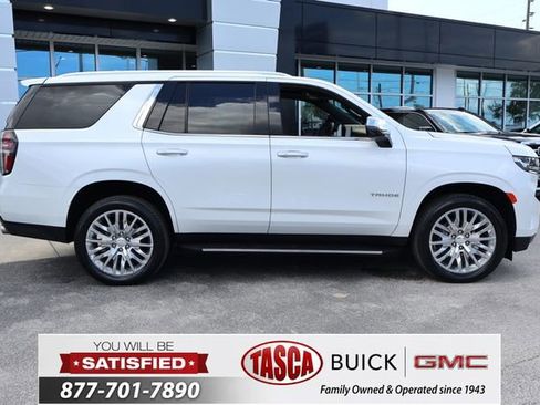 Used 2023 Chevrolet Tahoe Premier w/ Premium Package 2 RWD image 10