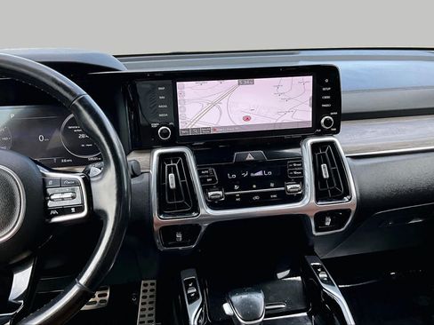 Used 2023 Kia Sorento SX Prestige AWD/4WD image 7