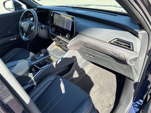 Used 2024 Lexus TX 500h AWD w/ Technology Package image 36