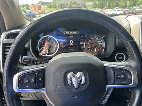 Used 2020 RAM 1500 Laramie AWD/4WD image 43