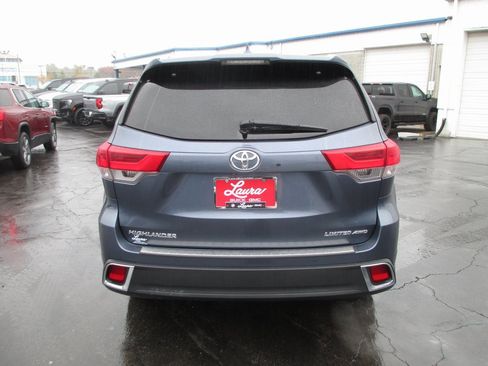 Used 2019 Toyota Highlander Limited image 4