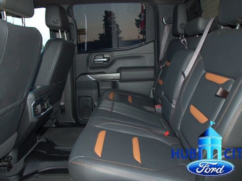 Used 2021 GMC Sierra 1500 AT4 w/ AT4 Value Package AWD/4WD image 12