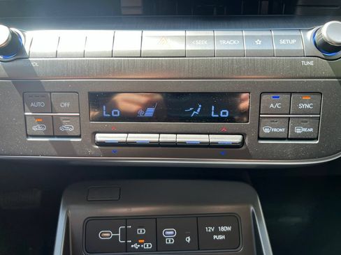Used 2026 Hyundai Kona Limited AWD/4WD image 15