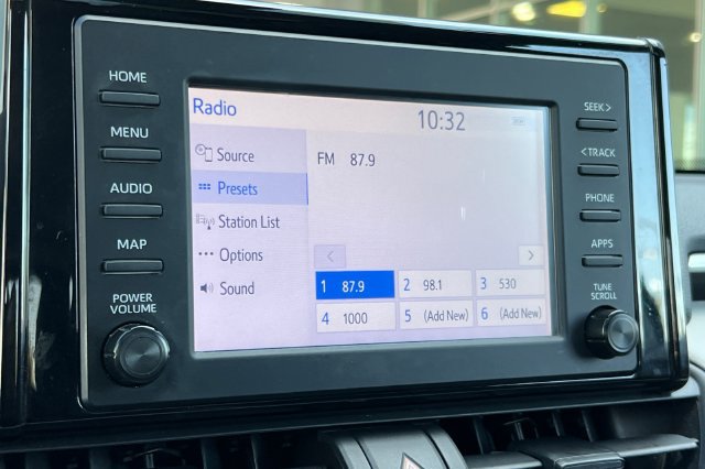 Used 2019 Toyota RAV4 XLE w/ Convenience Package FWD image 21