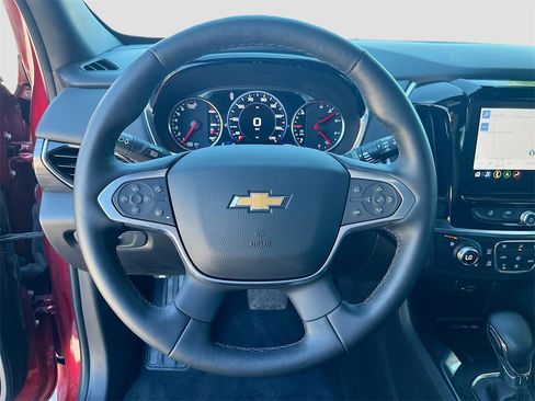 Used 2023 Chevrolet Traverse High Country image 11