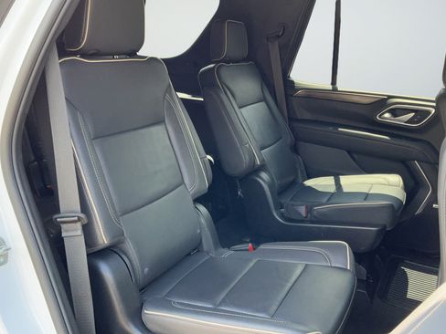 Used 2024 Chevrolet Tahoe Premier RWD image 21