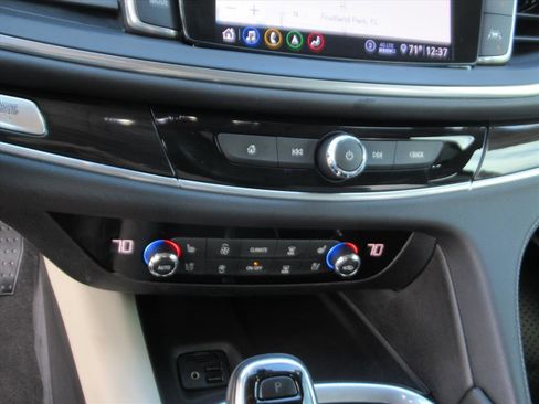 Used 2020 Buick Enclave Premium w/ Surround and Sites Package image 23