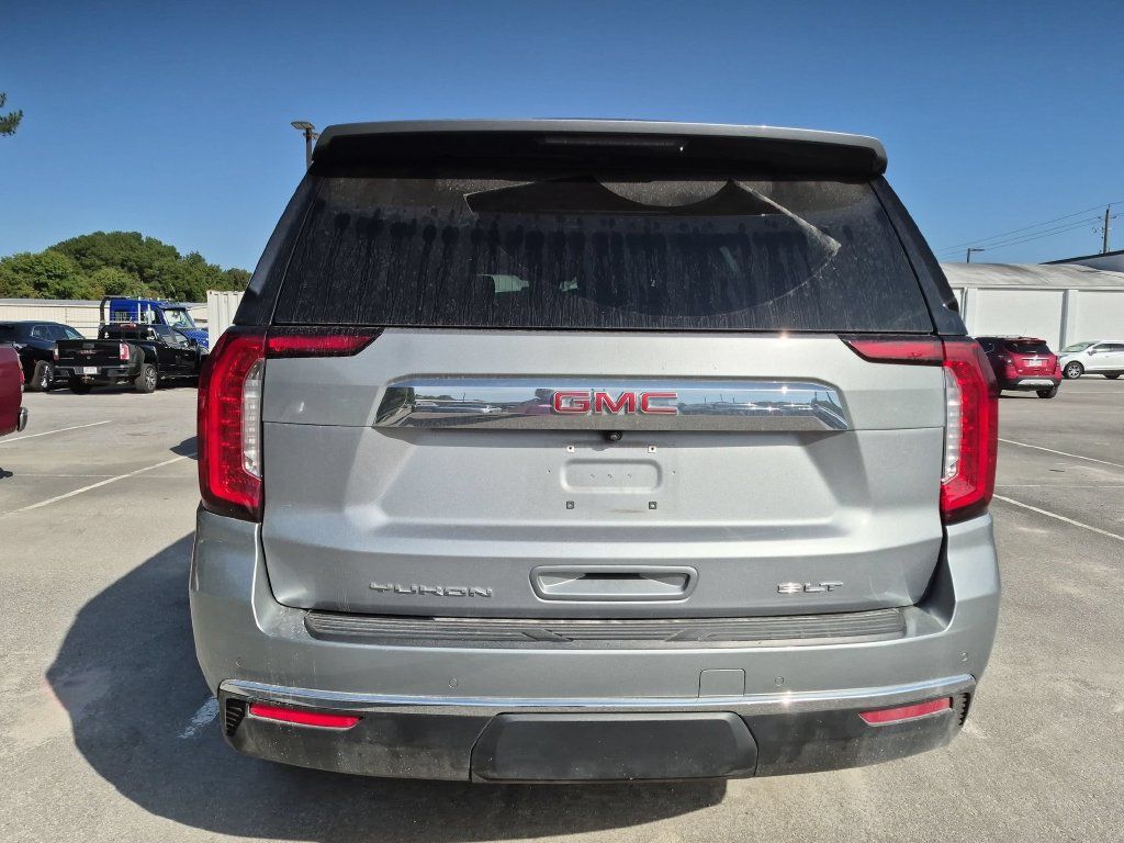 Used 2024 GMC Yukon SLT w/ SLT Luxury Package AWD/4WD image 7