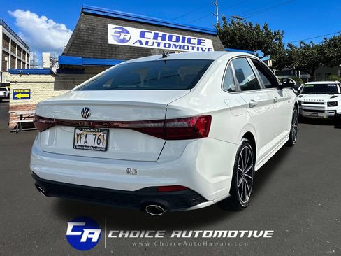 Used 2025 Volkswagen Jetta GLI Autobahn FWD image 7