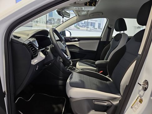 New 2026 Volkswagen Taos S FWD image 12