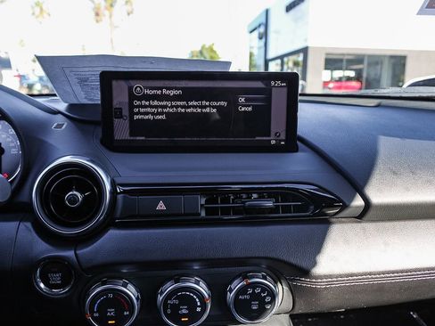 Used 2024 MAZDA MX-5 Miata RF Grand Touring image 13