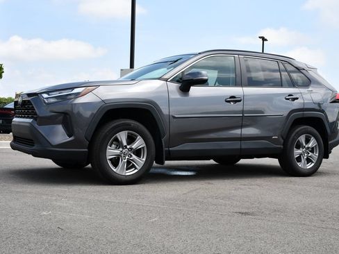 Used 2024 Toyota RAV4 XLE w/ Convenience Package AWD/4WD image 3
