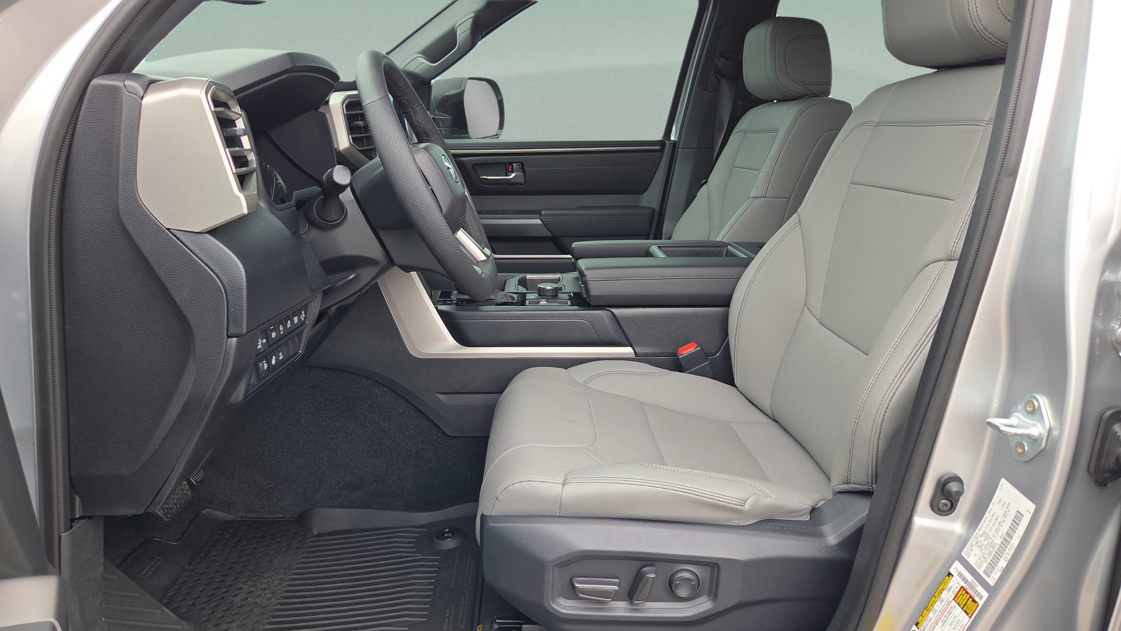 Certified 2026 Toyota Tundra SR5 w/ SR5 Premium Package AWD/4WD image 14
