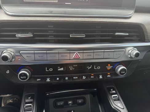 Used 2020 Kia Telluride SX w/ Towing Package AWD/4WD image 21
