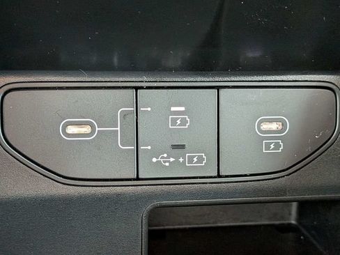Used 2025 Kia Sorento LX FWD image 22