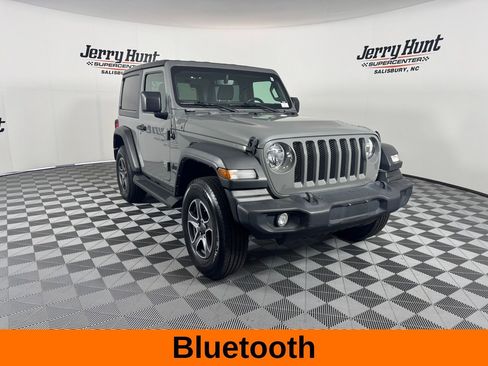 Used 2021 Jeep Wrangler Sport image 6