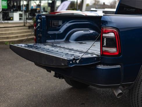 Used 2024 RAM 2500 Big Horn w/ Night Edition image 9