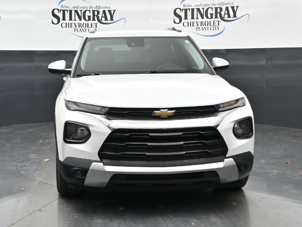 Used 2023 Chevrolet TrailBlazer LT w/ Convenience Package FWD image 2