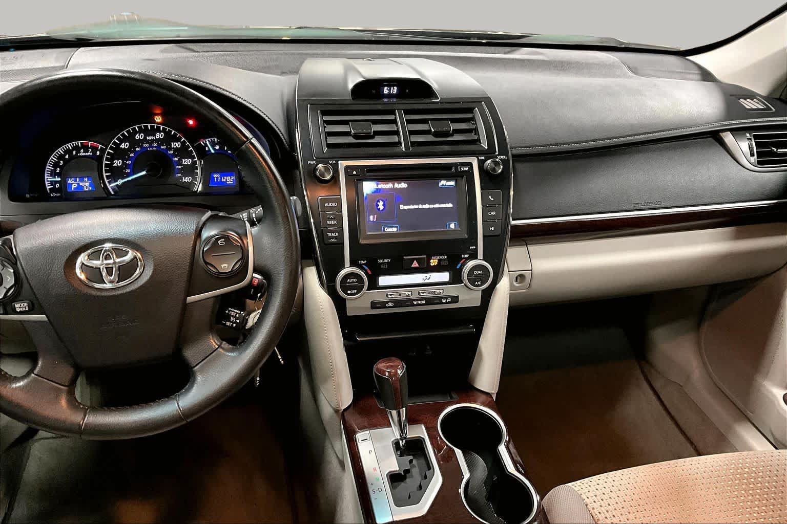 Used 2014 Toyota Camry XLE FWD image 7