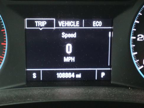 Used 2018 Chevrolet Traverse LT FWD image 3