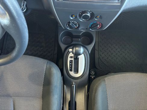 Used 2019 Nissan Versa SV image 18