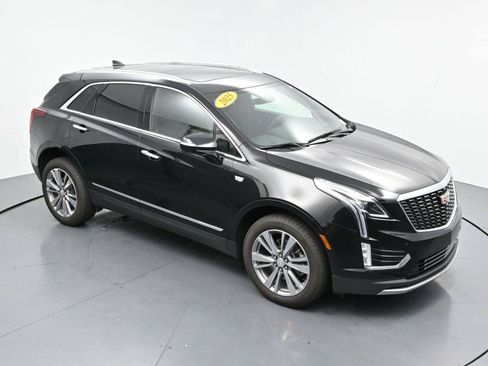 Certified 2025 Cadillac XT5 Premium Luxury FWD image 40