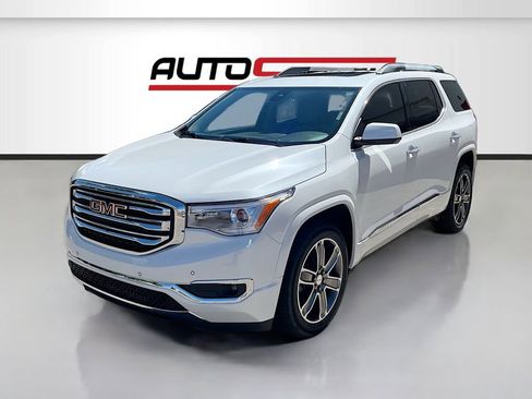 Used 2017 GMC Acadia Denali w/ Technology Package AWD/4WD image 3