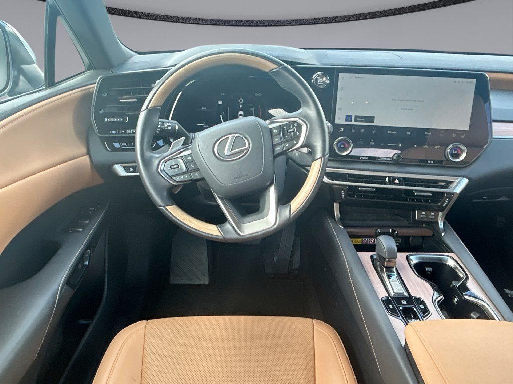 Used 2026 Lexus RX 350 Premium w/ Accessory Package (Z1) FWD image 32
