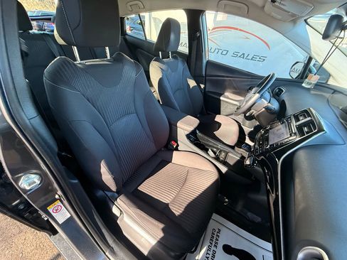 Used 2021 Toyota Prius Prime LE image 26