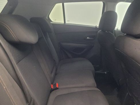 Used 2020 Chevrolet Trax LS w/ Tint and Cruise Package FWD image 19