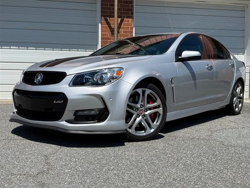 Used 2017 Chevrolet SS RWD image 2