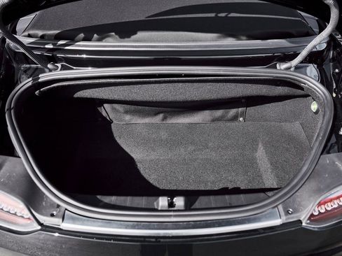 Used 2021 Mercedes-Benz AMG GT Roadster image 26