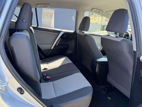 Used 2015 Toyota RAV4 LE image 12
