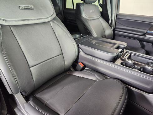 New 2026 Ford Expedition Max Platinum w/ Stealth Appearance Package image 10