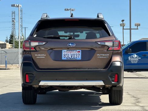 Used 2020 Subaru Outback Touring XT AWD/4WD image 4