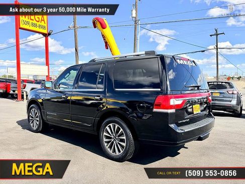 Used 2016 Lincoln Navigator Select image 8