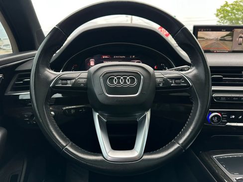 Used 2019 Audi Q7 3.0T Prestige w/ Prestige Package AWD/4WD image 32