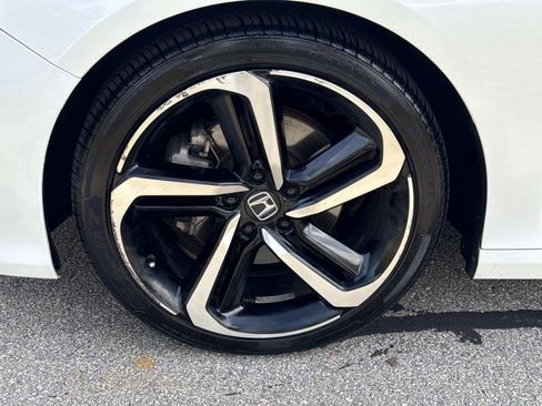 Used 2020 Honda Accord Sport image 9