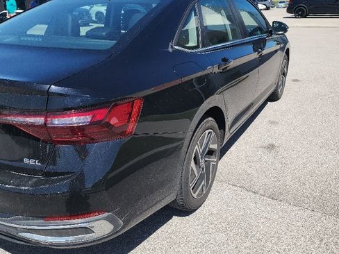 Used 2022 Volkswagen Jetta SEL FWD image 6