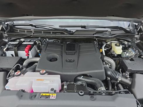 Used 2026 Toyota Tundra SR5 image 28