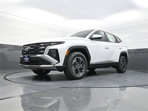 New 2026 Hyundai Tucson Blue SE image 35