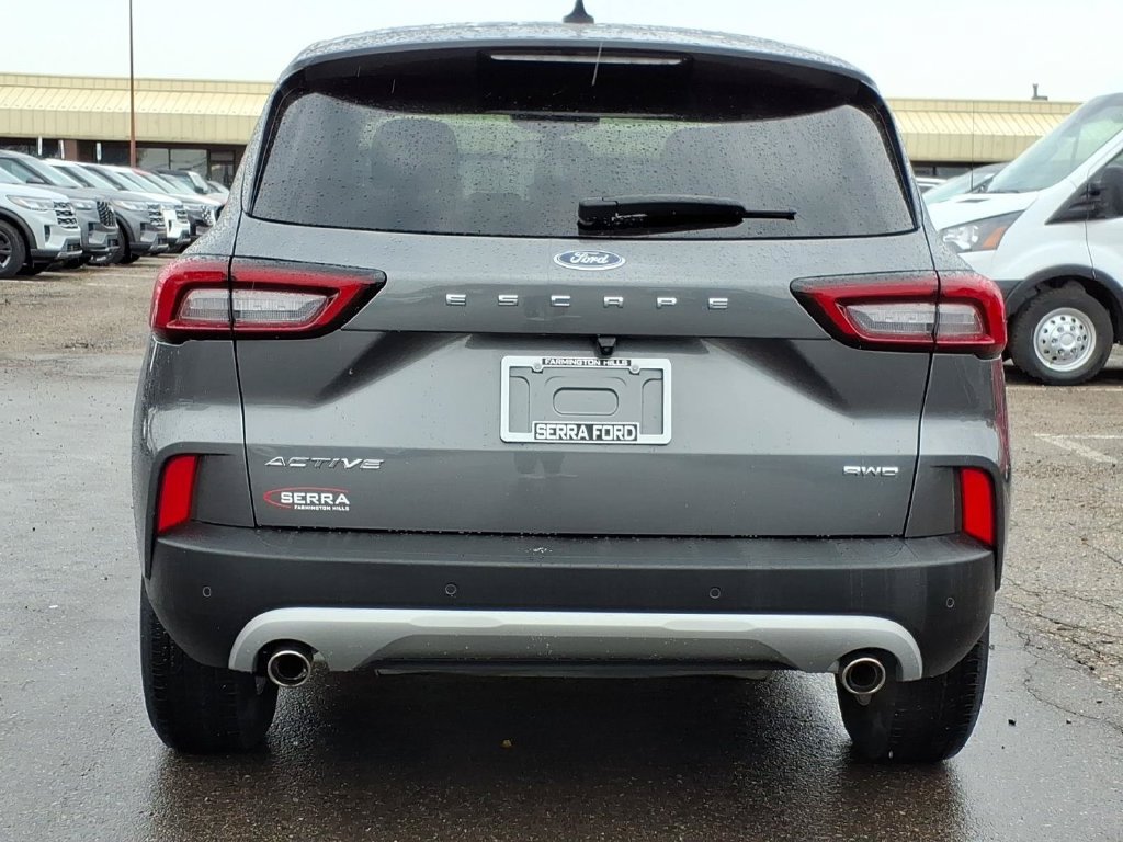 Used 2024 Ford Escape Active w/ Tech Pack #1 AWD/4WD image 4