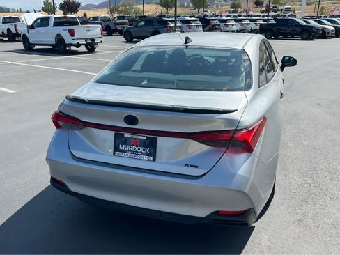 Used 2022 Toyota Avalon XSE FWD image 8