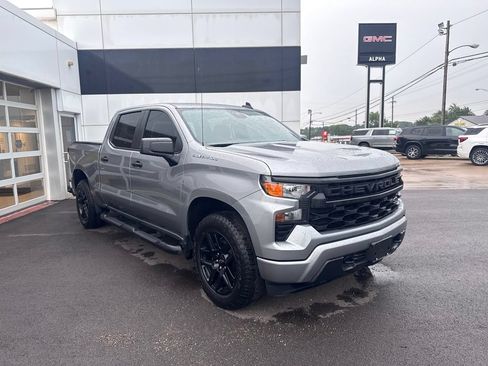 Used 2024 Chevrolet Silverado 1500 Custom AWD/4WD image 5