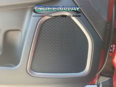 New 2026 Jeep Compass Latitude image 17