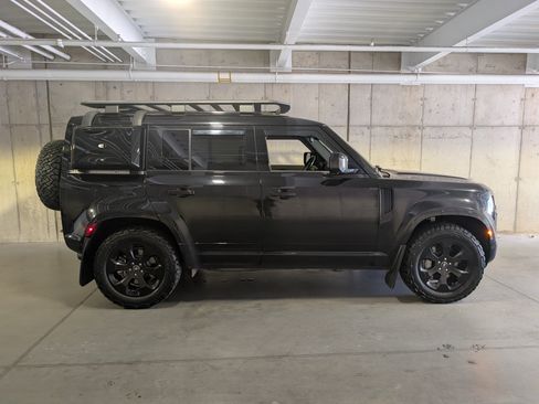 Used 2022 Land Rover Defender 110 X-Dynamic SE AWD/4WD image 10